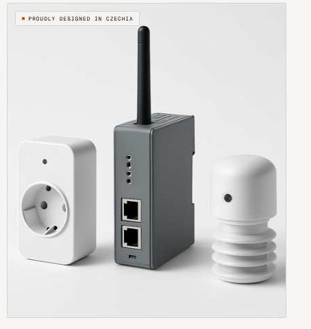 IQtronic industrial IoT products: IP power socket, DIN-rail router, weather sensor